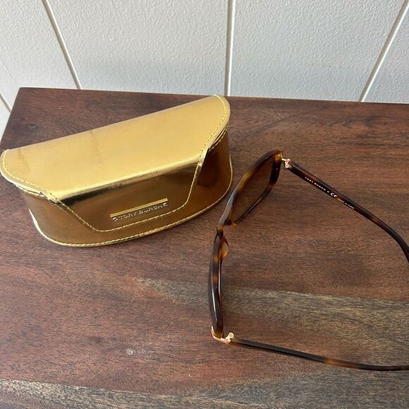 Tory Burch Oversized Gradient Sunglasses main image 4